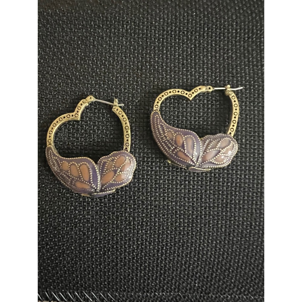 Vtg Enamel Butterfly Hoop Earrings Antique Gold Tone Purple Wings Whimsigoth